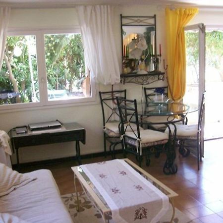 Appartement Cosy Avec Terrasse Et Parking, A 2 Pas De La Plage De Saint-Clair - Menage Inclus - Fr-1-251-12 Le Lavandou Eksteriør bilde